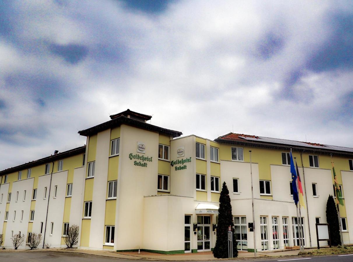 Heidehotel Lubast Екстер'єр фото